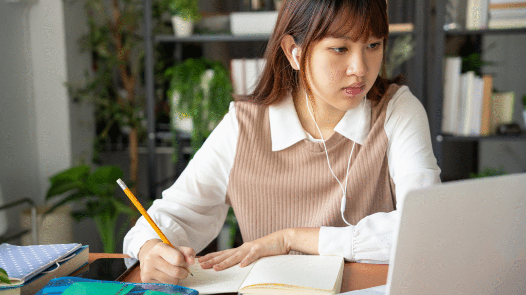  Unleashing the Power of Online Learning with LearnWorlds.com